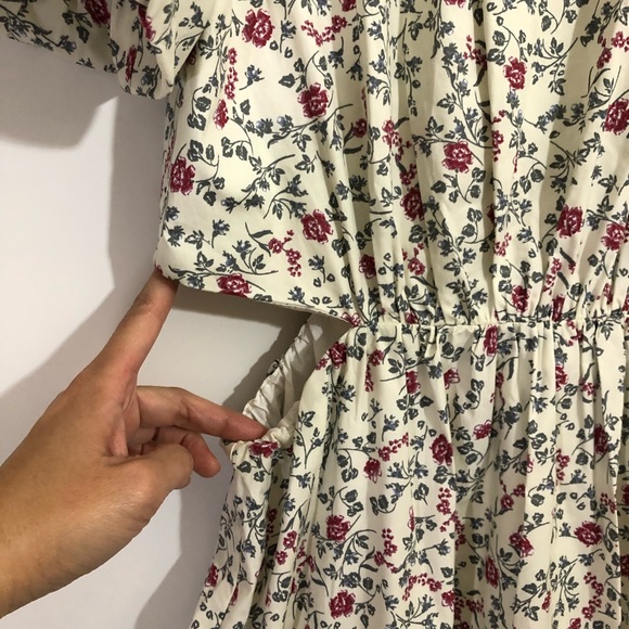 NWT WAYF Tiered Cut out Floral Maxi S - Picture 7 of 15